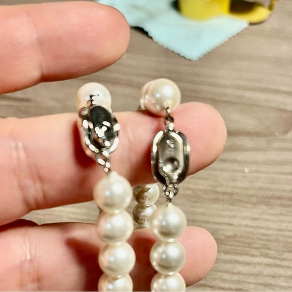 Elegant Pearl Necklace and Bracelet Set - Picture 5 of 7